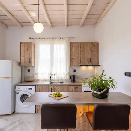 Rena's Gusthouse Chroussa-perdiki