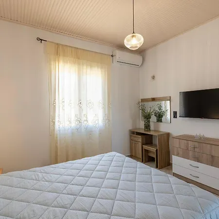 Διαμέρισμα Rena's Gusthouse Chroussa-perdiki Χρούσσα