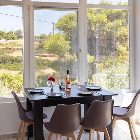Rena's Gusthouse Chroussa-perdiki