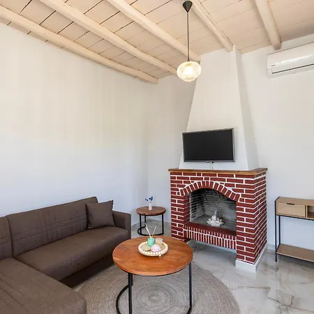 Rena's Gusthouse Chroussa-perdiki Διαμέρισμα *
