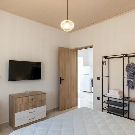 Διαμέρισμα Rena's Gusthouse Chroussa-perdiki