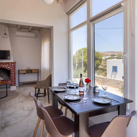 Rena's Gusthouse Chroussa-perdiki
